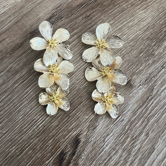 Jewelry - 18K Gold Plated Large Chunky Flower Statement Earrings for Women New